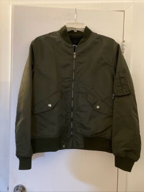 Men’s Theory Khaki Green Nylon Bomber Jacket M